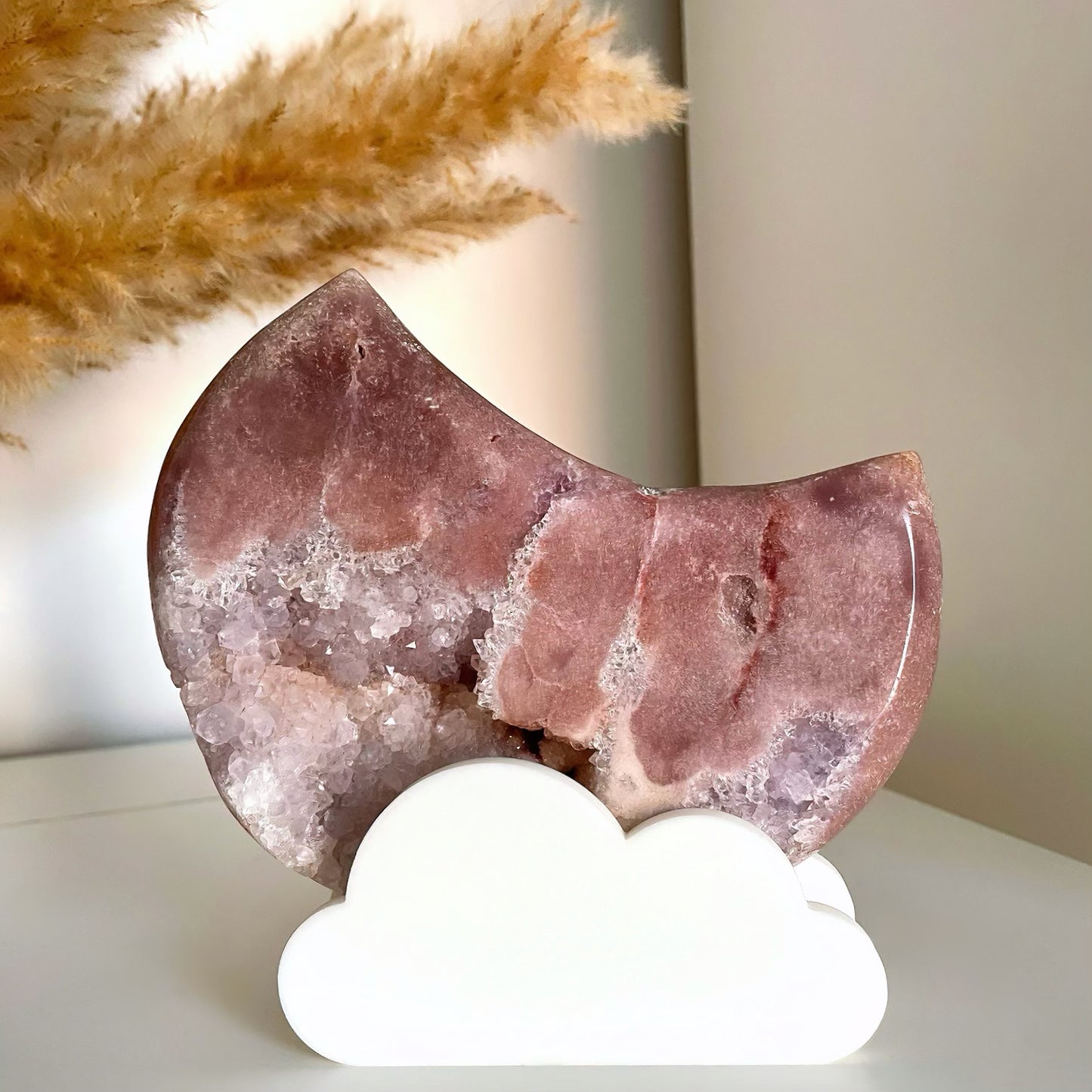 Cloud Crystal Stand